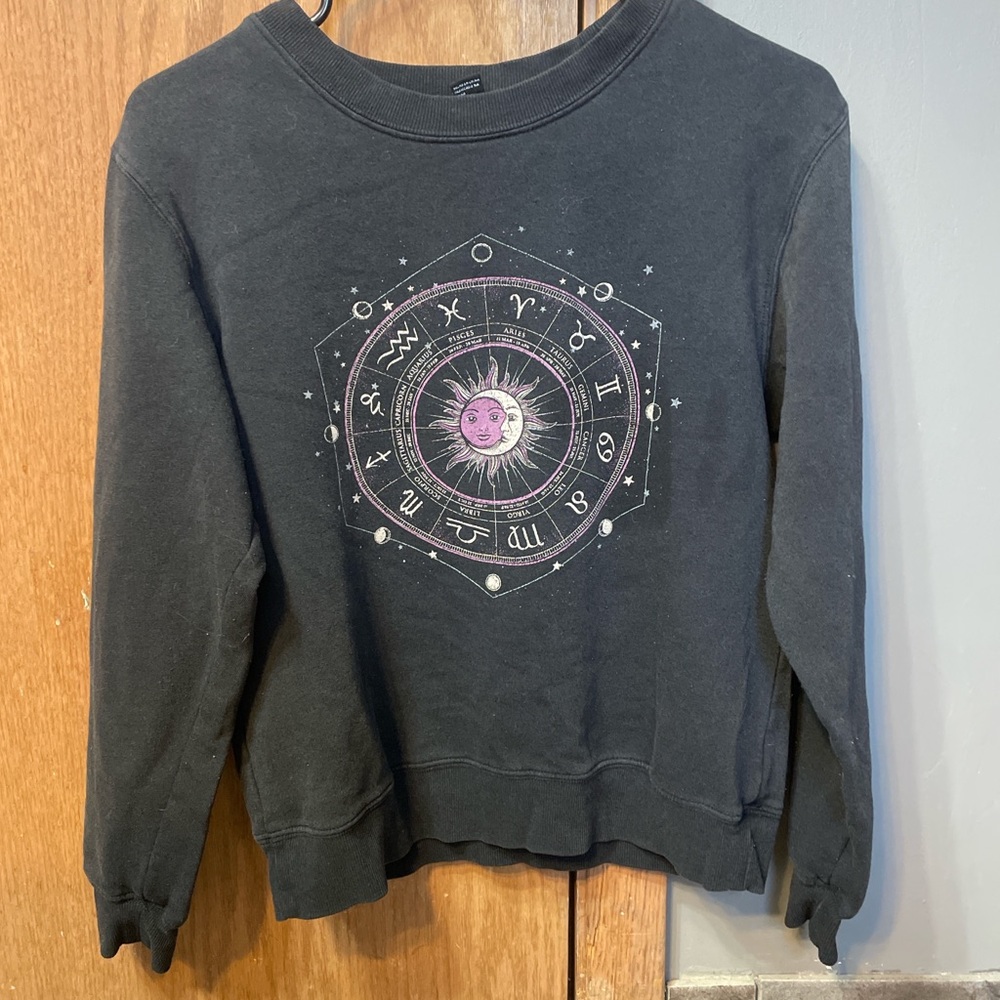 Black zodiac crew neck